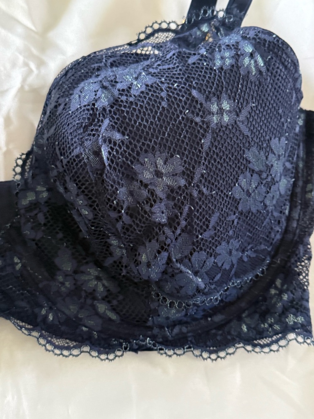 Victoria's Secret Navy Lace Plunge Underwire Bra with Gold Accent Size 44DD - Picture 2 of 12